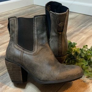 Harley-Davidson-Dearden Gray Distressed Pull-on leather bootie-women’s 9/9.5